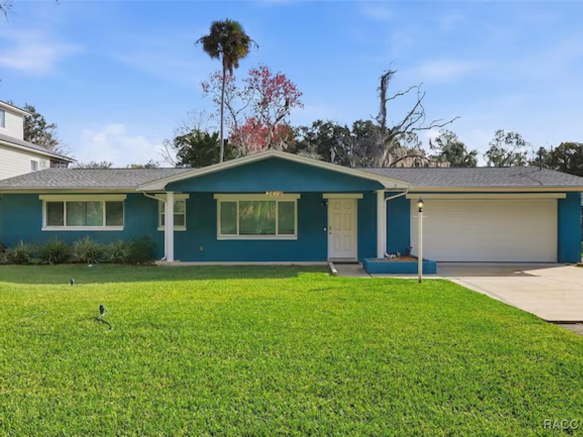 3619 N Suwannee Point, Crystal River
